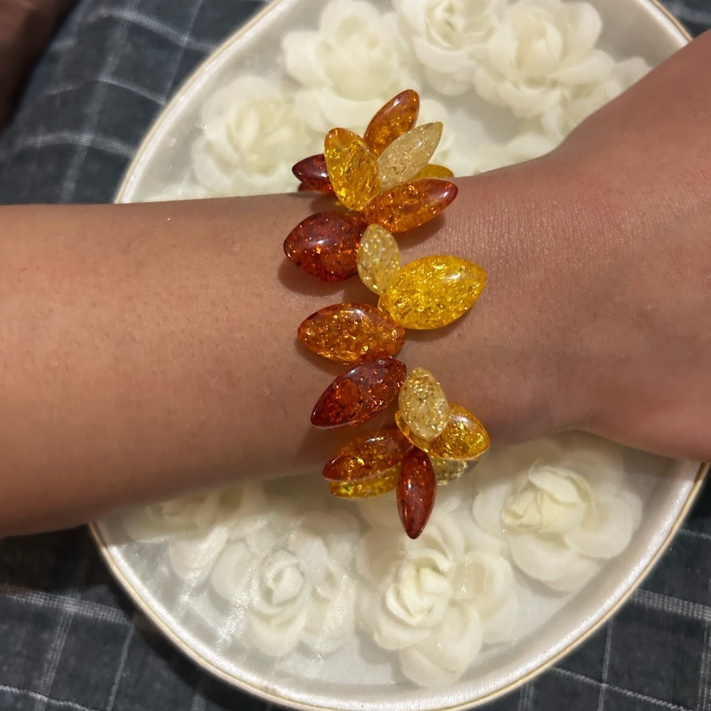 Elegant Amber Leaf Bracelet